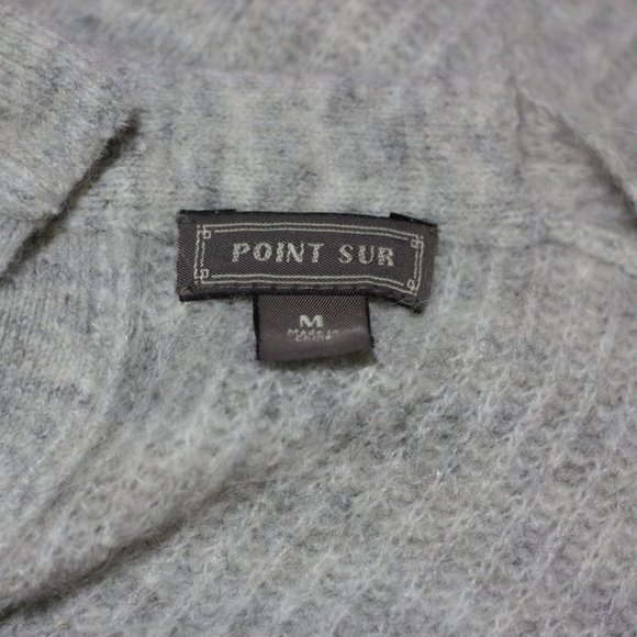 POINT SUR Solid Gray V-Neck Sweater - Picture 2 of 3